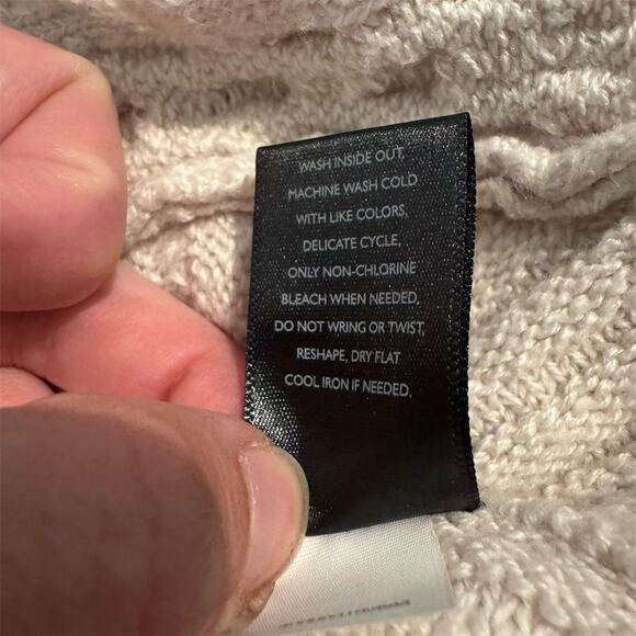 Simply Vera Wang Ivory Lagenlook Sweater Minimalist Asymmetrical Cableknit READ - Picture 7 of 11